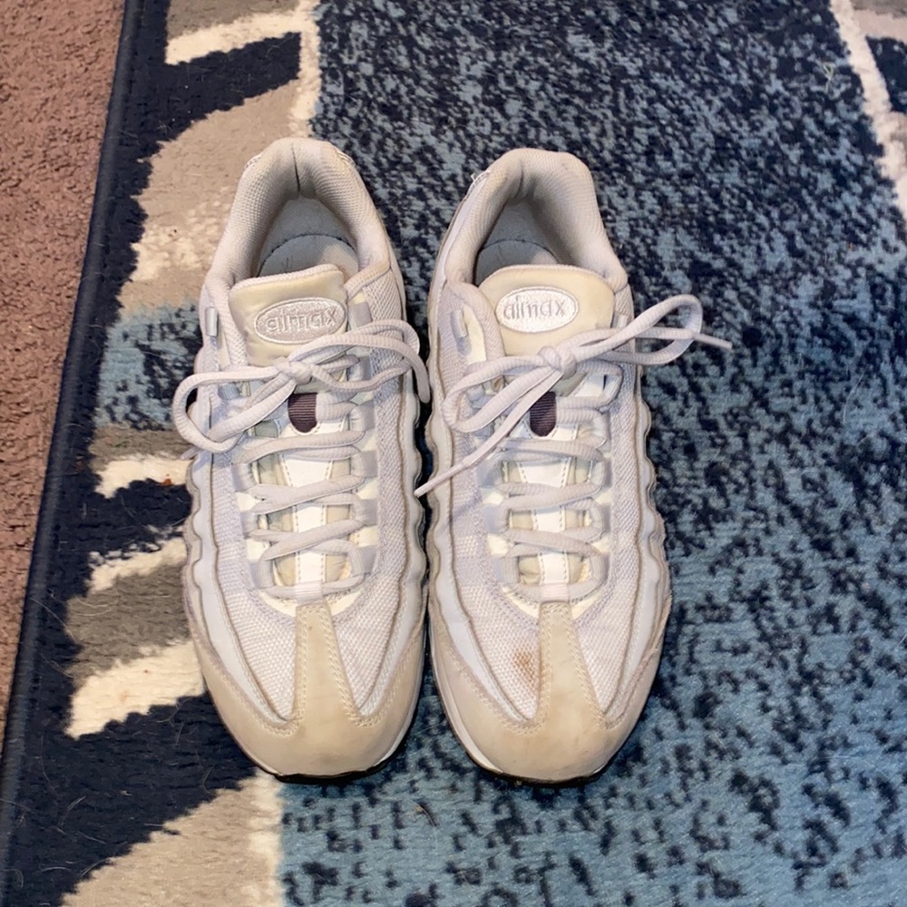 White Nike Air Max 95